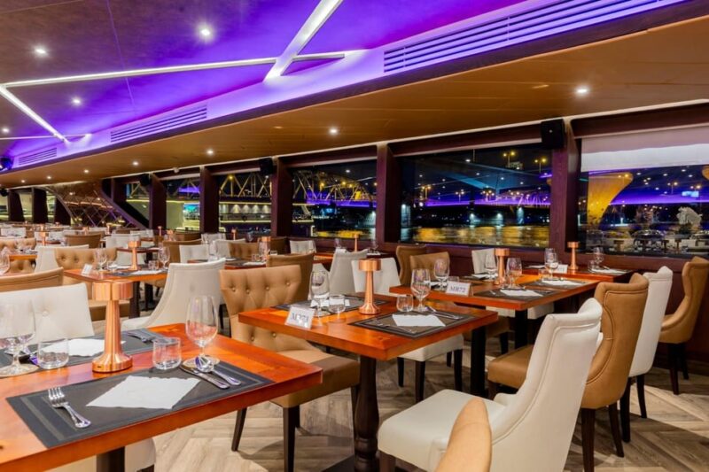 Bangkok: the Opulence Buffet Dinner Cruise With Live Band - Iconic Landmarks and Scenery