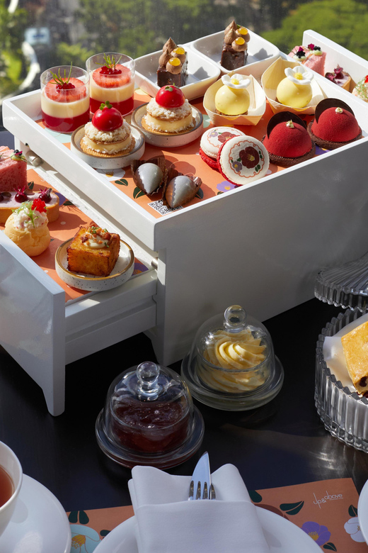 Bangkok: Up & Above Restaurant & Rooftop Bar - Key Points
