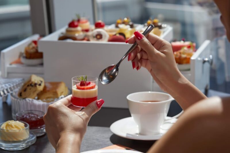 Bangkok: Up & Above Restaurant & Rooftop Bar - Exclusive Sharing Set Packages