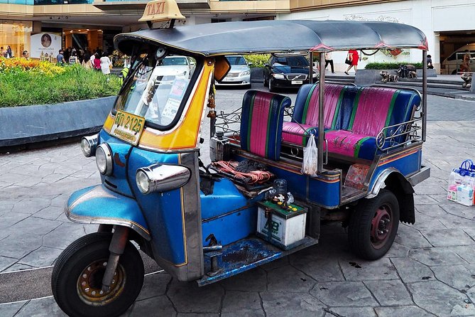 Bangkok Walking Hopping Tour Show City'S Historic Sights Are Located. - Exploring Phahurat Area