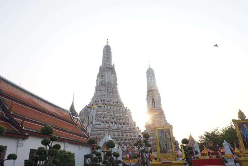 Bangkok: Wat Pho and Wat Arun Guided Walking Tour (2 Hours) - Inclusions