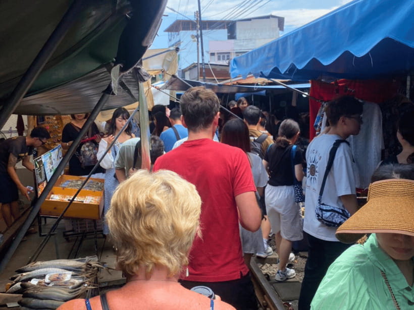 Bangkoks Best: City Highlights and Floating Markets Tour - Witnessing the Grandeur of Wat Arun