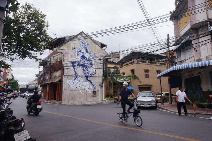 Bangkok's Local Hidden Sightseeing Walking Tour + Food Tour - Important Information and Restrictions