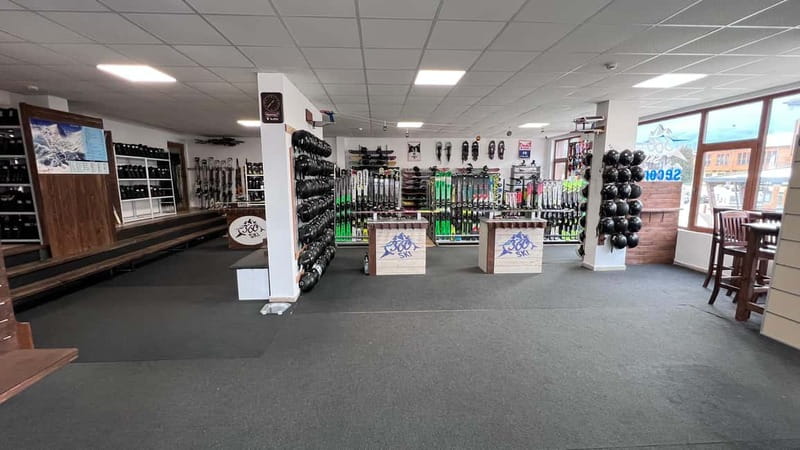 Bansko: Ski and Snowboard equipment rental - Key Points