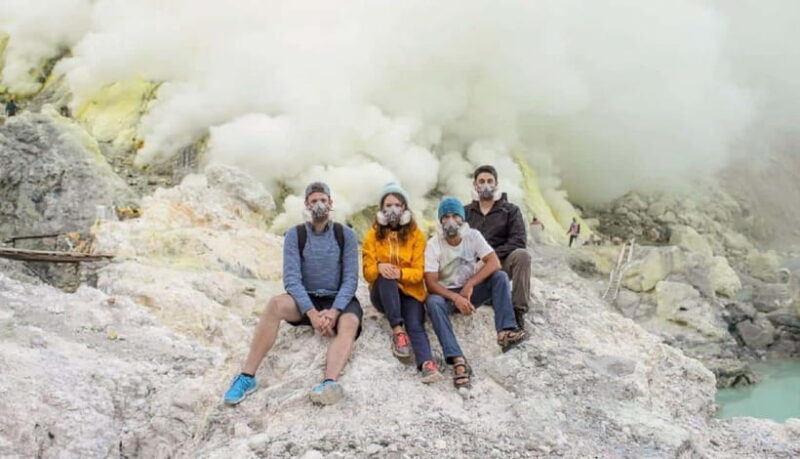 Banyuwangi/Bali: Ijen Blue Fire Tour With Transport Option - Key Points