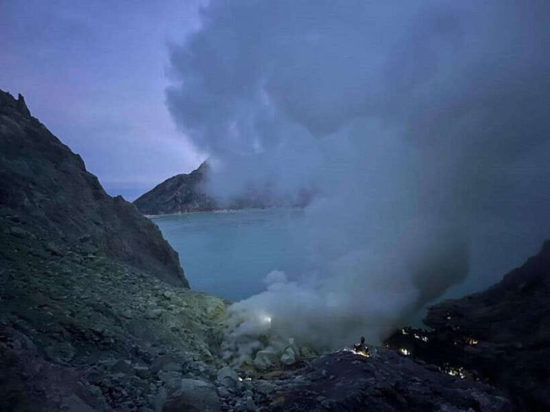 Banyuwangi/Bali: Ijen Blue Fire Tour With Transport Option - Final Summary