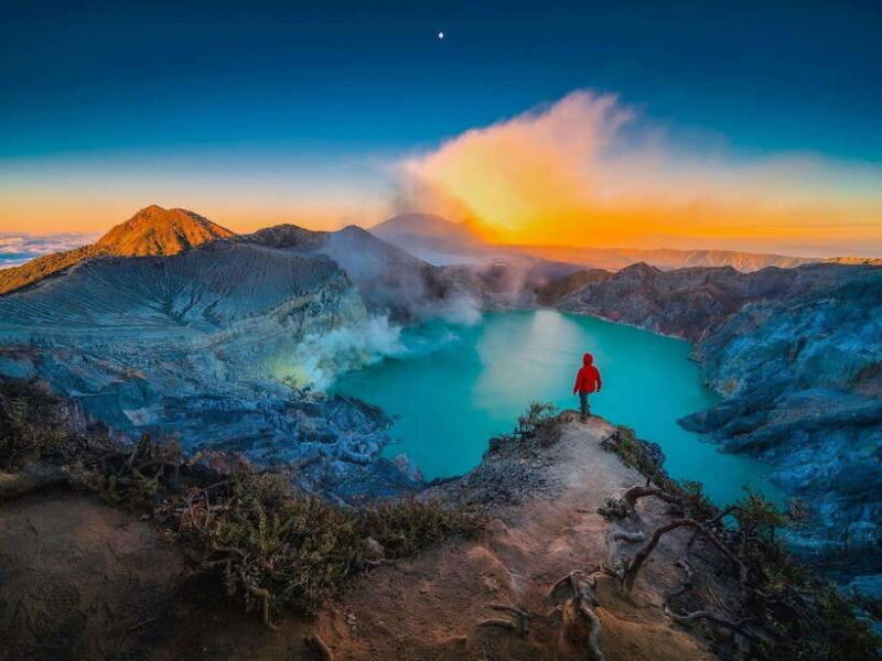 Banyuwangi/Bali: Mt Ijen Sunrise & Blue Flame in Guided Tour - Key Points  