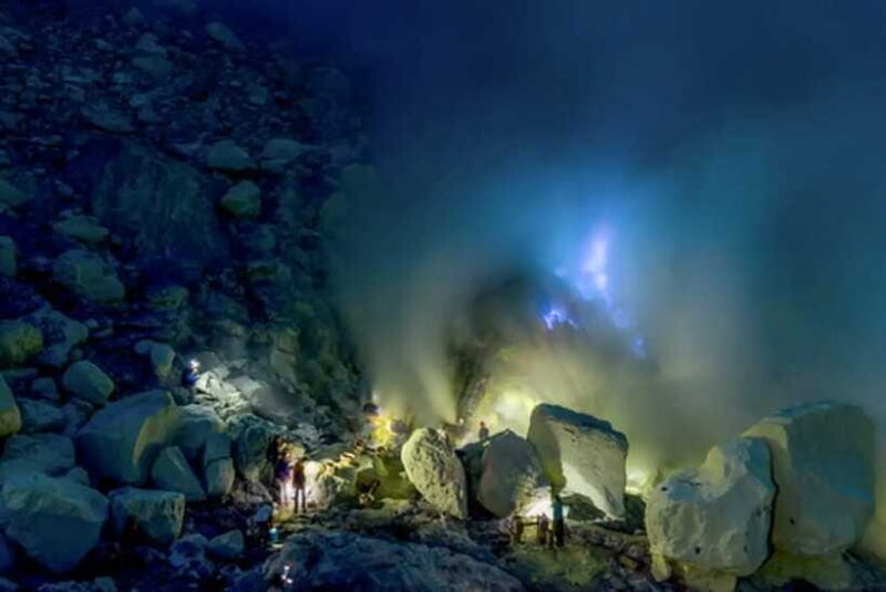 Banyuwangi: Beautiful of Ijen Crater with Local Guide - The Value and Who Should Consider This Tour