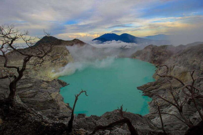 Banyuwangi: Ijen Blue Fire and Sunrise Volcano Tour - A Deep Dive into the Ijen Blue Fire Tour