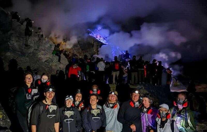 Banyuwangi : Mt Ijen with tour guide and Transfer Service - Who Should Consider This Tour?
