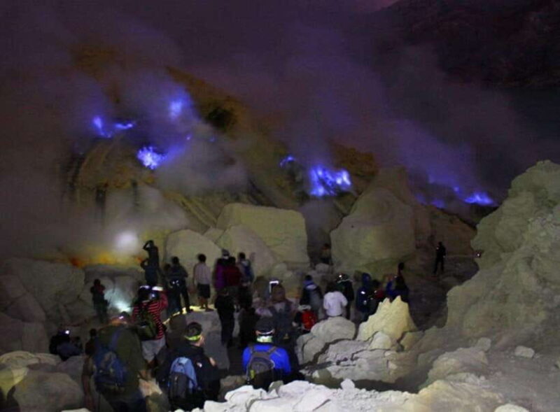 Banyuwangi : Mt Ijen with tour guide and Transfer Service - FAQ