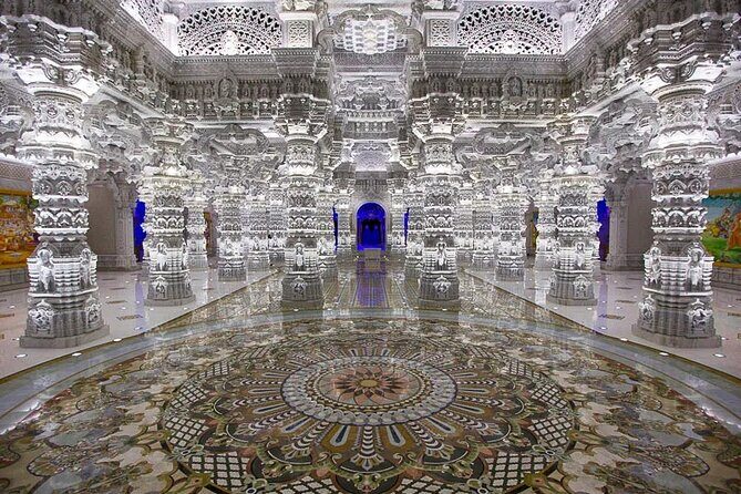 BAPS Mandir and Grounds For Sculpture Day Tour | Kids 50% Off - Returning to the City: A Scenic Drive and Final Reflections