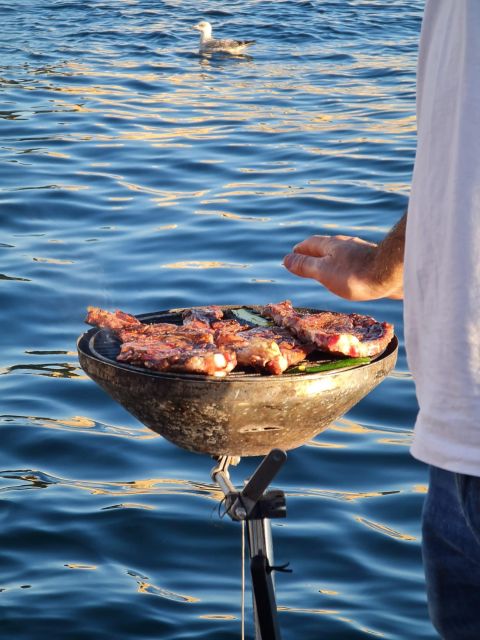 Barbecue on Boat (Meat Option) - Napoli Seaview - Meeting Point and Transportation