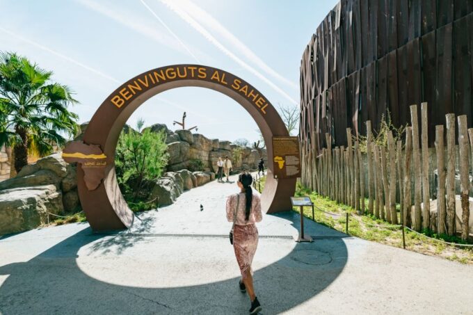 Barcelona: 1-Day Ticket to Barcelona Zoo - Getting to the Zoo