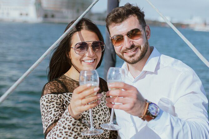 Barcelona 1-hour Boat Trip with Cava and Snacks - Who Is This Tour Perfect For?