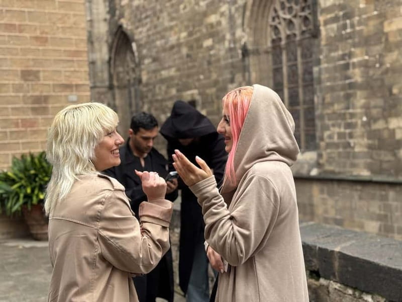 Barcelona: 1 Hour Gothic Quarter and El Born Walking Tour - Key Points