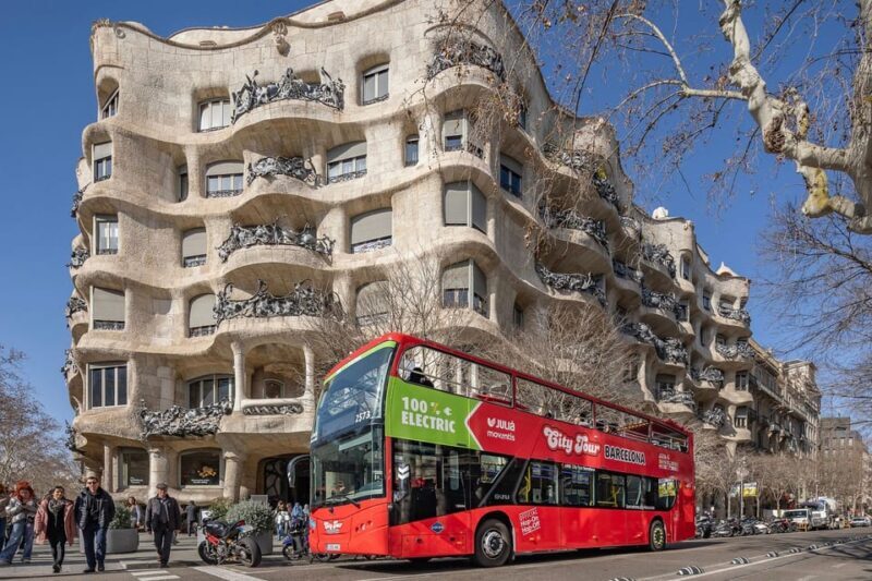 Barcelona: 24 or 48-Hour Hop-On Hop-Off Bus Tour - Practical Tips for Travelers