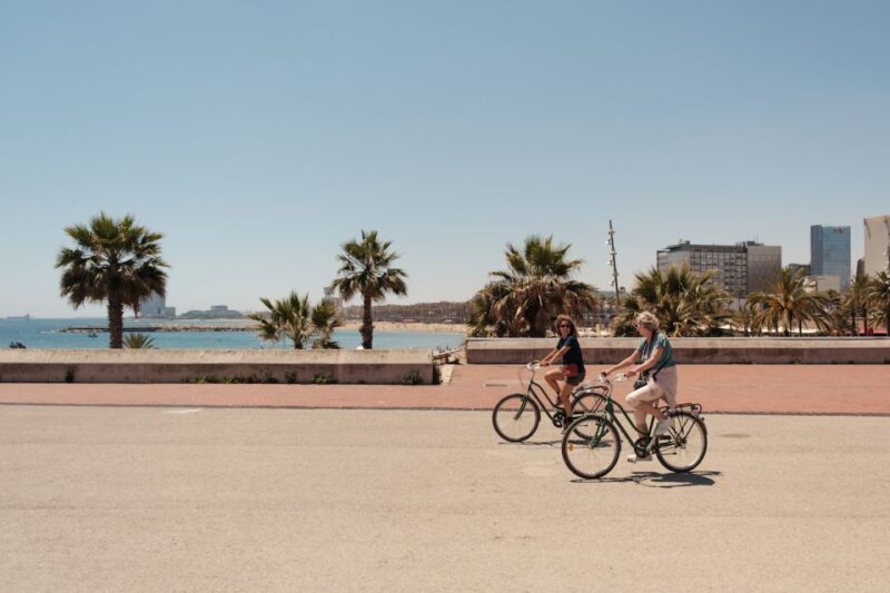 Barcelona: 3-Hour Bike Tour With a Local Guide - Safety Gear