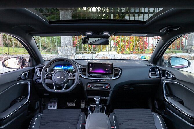 Barcelona airport to Barcelona city private taxi transfers - Who Should Consider This Service?