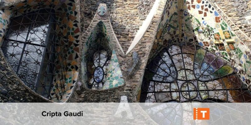 Barcelona: All-Inclusive City Card & Public Transport Option - Guided Tours and Classes