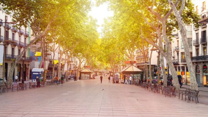 Barcelona Audioguide - Travelmate App for Your Smartphone - Listening Experience Recommendations