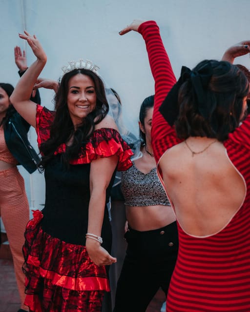 Barcelona: Bottomless Sangria & Salsa Dancing - Highlights of the Experience