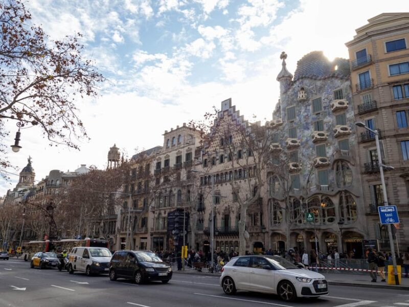 Barcelona: Casa Batllo, Casa Mila & Tapas Small Group Tour - Tortilla De Patatas Mastery