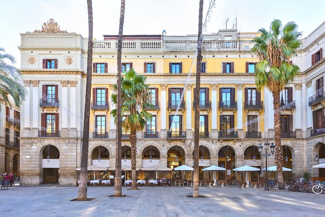 Barcelona Cathedral, Gothic Quarter, Old Town Walking Tour - Itinerary and Attractions