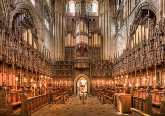 Barcelona Cathedral: Ticket, Guided Tour and VR Experience - Things to Bring