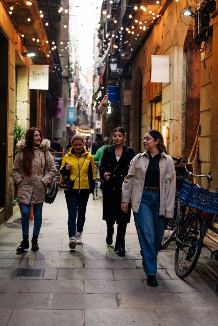 Barcelona: Cathedrals and Squares Walking Tour - Inclusions