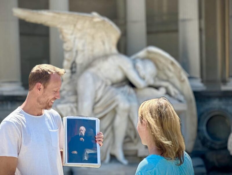 Barcelona: Cemetery Tour - Gothic Graves & Local History - Key Points
