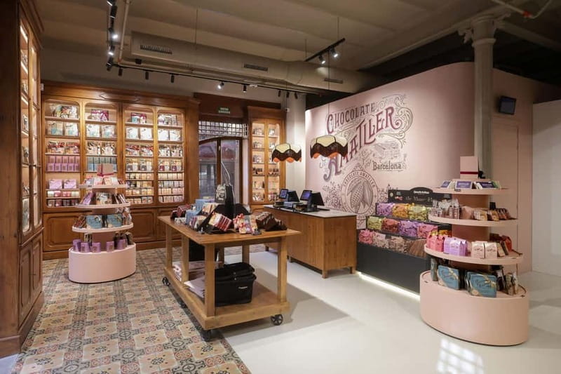 Barcelona & Chocolate Amatller History and Culture + Activity and Tasting - Key Points