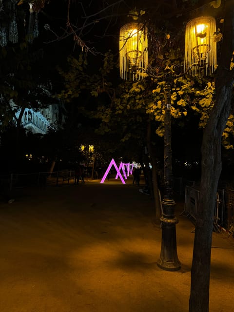Barcelona: Christmas Lights and Markets Bike Tour - FAQs