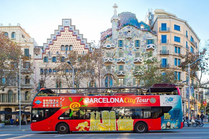 Barcelona City Tour Hop-On Hop-Off With Optional Boat - East/Green Route Highlights