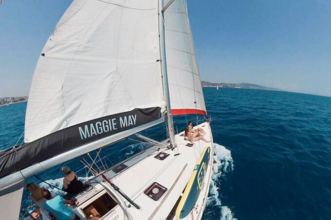 Barcelona: Coastline Boat Trip With Snacks and Cava - Meeting Point Location