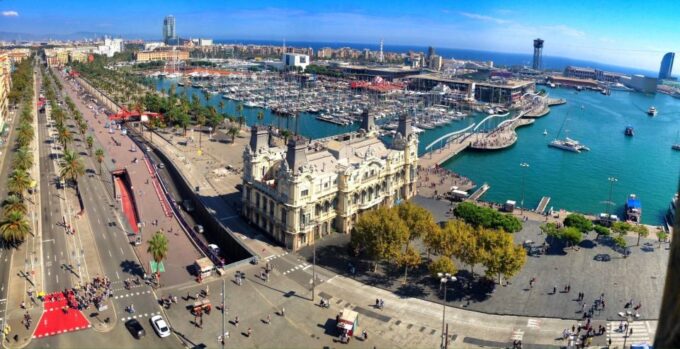 Barcelona: Columbus Monument - Accessibility and Restrictions