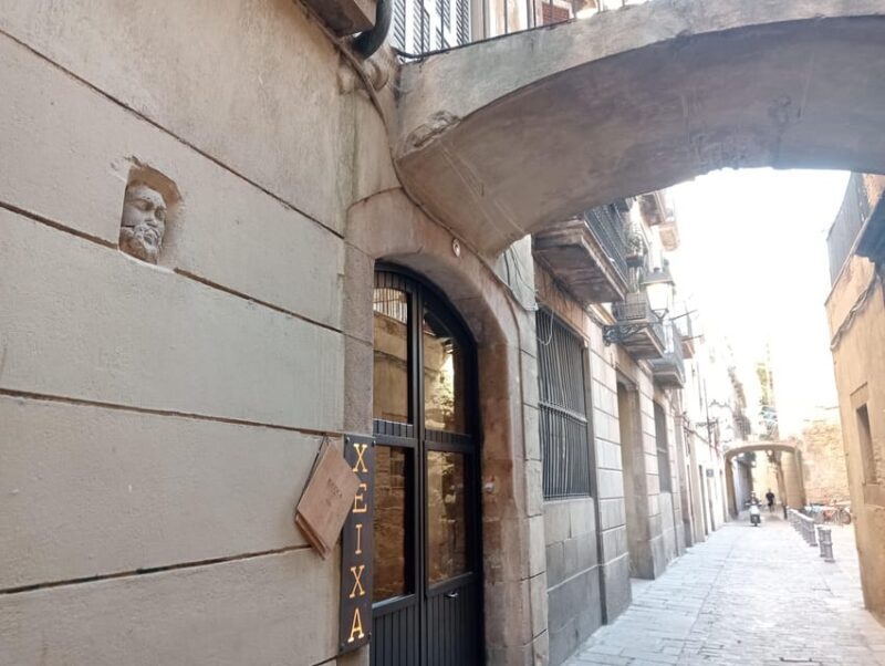 Barcelona: Curious Legends and Traditions of Old Town Tour - What You Can Expect from the Tour