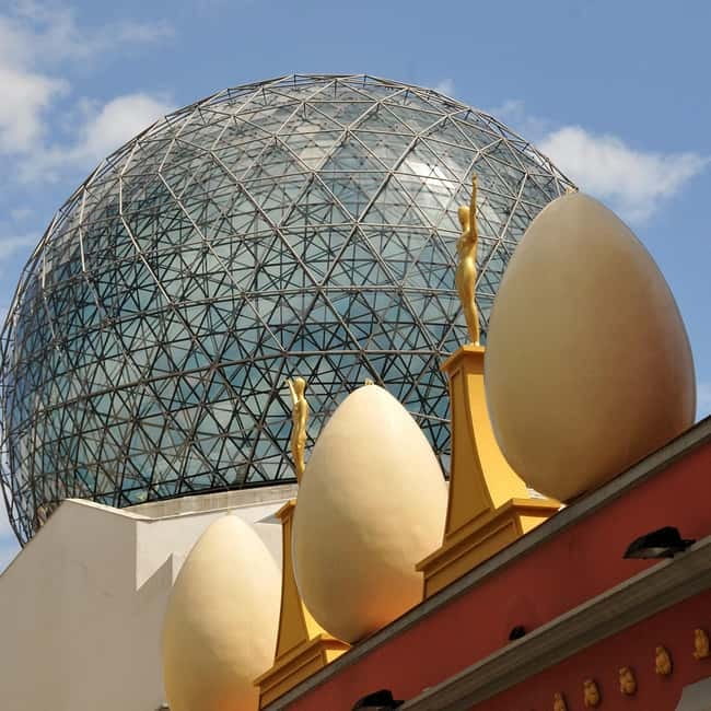 Barcelona: Dalí, Food & Wine Tour with Tastings - Key Points