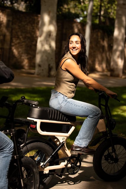 Barcelona: E-Fatbike Rental, explore the city with a breeze - FAQ