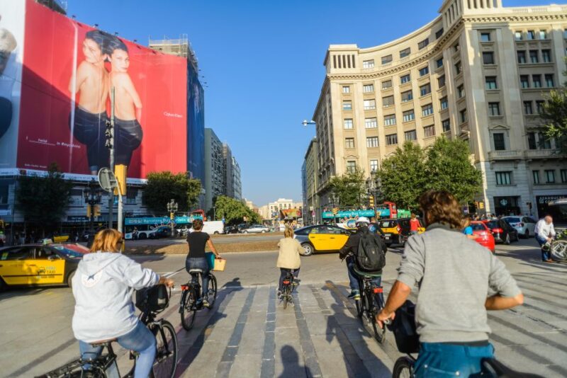 Barcelona Ebike Tour With Wine and Tapas Experience - Culinary Delights: Wine and Tapas
