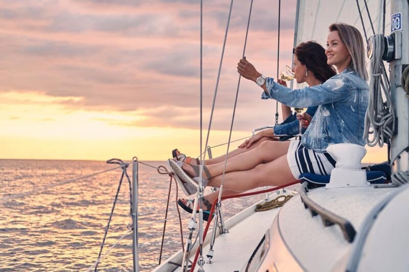 Barcelona: Electric Bike Tour to Montjuic + Relaxing Sailboat Ride - Parc De La Ciutadella