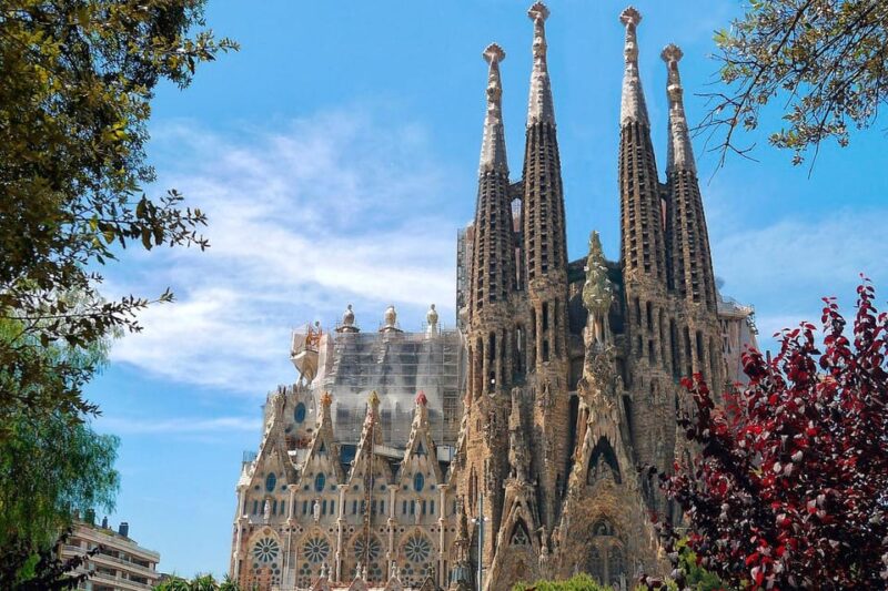 Barcelona: Electric Scooter Tour Gaudi and Gothic Route - The Electric Scooter Experience