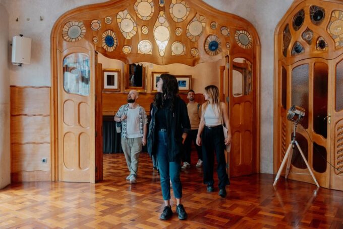 Barcelona: Exclusive Early Access Casa Batlló Guided Tour - Additional Information for Visitors