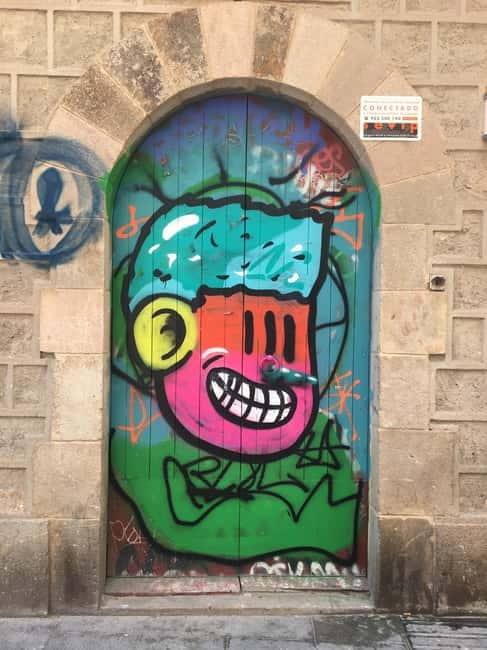 Barcelona: Explore Art district with Wine - FAQ