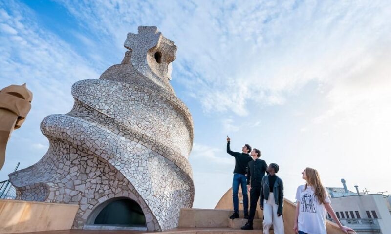 Barcelona: Fast Track La Casa Milà Guided Tour - Key Points
