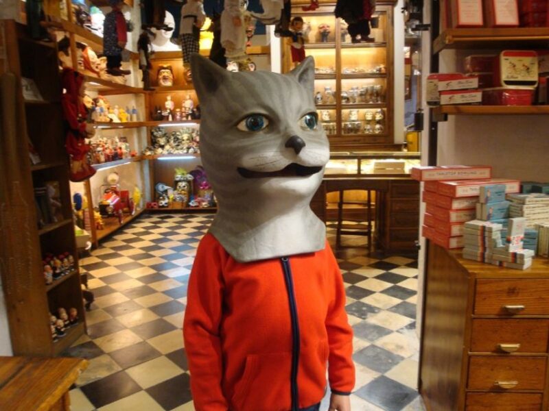 Barcelona for Kids: Dragons, Giants and Kings Tour - Inclusions