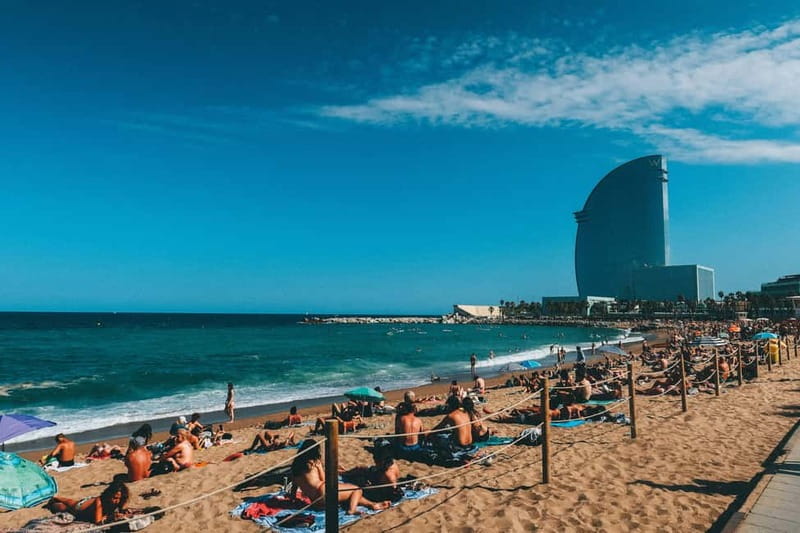 Barcelona from above: Montjuïc, Cable Car, Beach, and Catamaran - FAQs