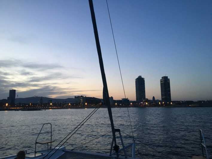 Barcelona Full Moon Cruise - Key Points