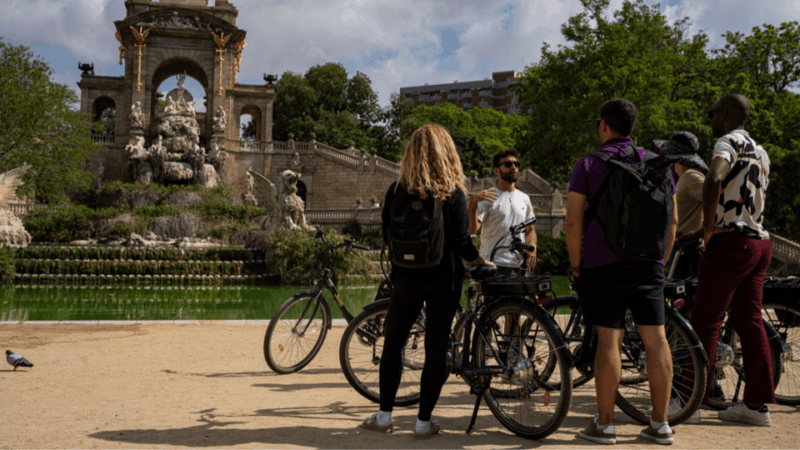 Barcelona: Gaudí Masterpieces & Hidden Gems E-Bike Tour - Itinerary and Highlights
