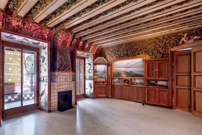 Barcelona: Gaudis Casa Vicens Skip-the-Line Entrance Ticket - Getting to Casa Vicens
